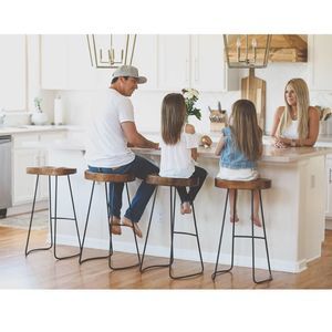 Meet your Posher, Heather sammy